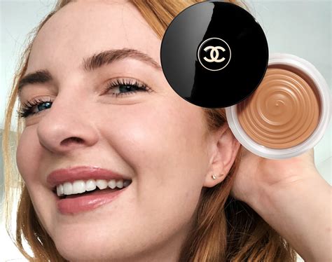 how to use Chanel bronzer